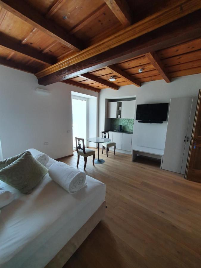 Bed and Breakfast Casa Castagna 1620 Mergozzo Esterno foto