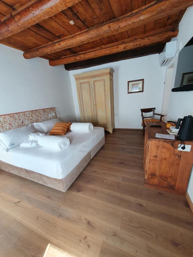 Bed and Breakfast Casa Castagna 1620 Mergozzo Esterno foto